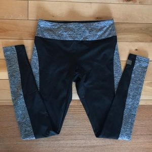 Lularoe Jordan Black and Gray EUC size small